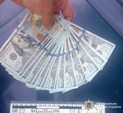 Заснув — втратив 1600 доларів: у Бершаді поліцейські оперативно вийшли на слід крадія