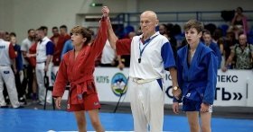 Вінницькі самбісти здобули командне золото та вибороли чотири ліцензії на чемпіонат світу