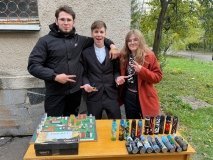 Майбутні архітектори, який навчаються у Вінниці, розмалювали гільзи для благодійного аукціоні