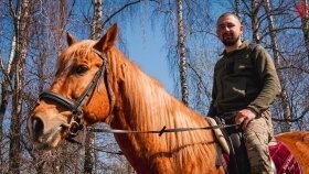 Лікування спокоєм: бійці «Червоної Калини» проходять іпотерапію у Вінниці