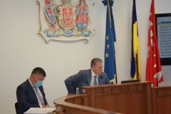  Через ситуацію коронавірусом у місті  Вінницька міськрада збирається на позачергову сесію