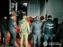 У фурі серед молочної продукції ховали 10 чоловіків, які хотіли незаконно перетнути кордон: деталі схеми