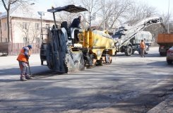 У Вінниці поступово переходять від аварійного до сезонного ремонту доріг