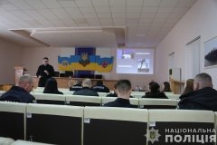 Вінницькі оператори служби «102» вдосконалюють навички спілкування з іноземцями