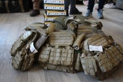 Волонтери привезли на Вінниччину бронежилети та військову амуніцію майже на 300 тисяч доларів (ФОТО) 