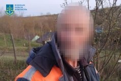 На Вінниччині чоловіка підозрюють у жорстокому побитті власної матері