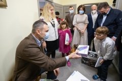 Кличко: "У Києві створили ще один дитячий будинок сімейного типу. Тепер їх у столиці 32"