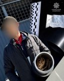У Вінниці патрульні виявили у чоловіка речовину, схожу на наркотичну