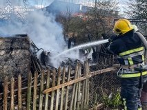 За добу на Вінниччині сталося 19 пожеж: горіли екосистеми, житлові будинки та дитячий атракціон