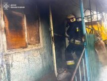 Небезпечна звичка: на Вінниччині пожежа через куріння ледь не завершилась трагедією