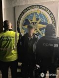 Правоохоронці примусово видворили громaдянинa рф, який перебував на Вінниччині 