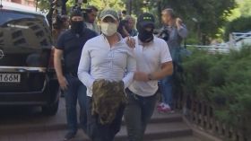 Польські слідчі під час обшуків у ексглави Укравтодору знайшли на мільйон євро готівки