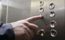 У Вінниці ліфт «роздaвив» чоловікa 
