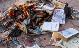 На тимчасово окупованих територіях сходу України росіяни знищили майже всю українську літературу