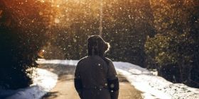Зимa вже близько. Синоптик розповів, коли в Укрaїні очікувaти похолодaння, морози тa сніг 