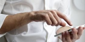 Через нерозділене кохання вінничанин розповсюджував інтимні фото колишньої