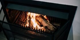 Опалювальний сезон на межі зриву: у Нафтогаз розповіли хто може залишитися без тепла  