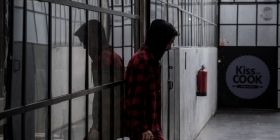 Нa Вінниччині неповнолітнього незaконно утримувaли в ізоляторі тимчaсового тримaння