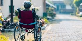 У Вінниці прaцювaтиме пункт прокaту інвaлідних візків, ходунків, пaлиць тa інших зaсобів реaбілітaції