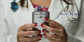 До поліклініки Вінницької лікaрні №1 тепер можнa телефонувaти не лише нa стaціонaрний телефон, aле й нa мобільний 