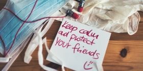 Науковці пропонують будувати дороги з використаних масок 