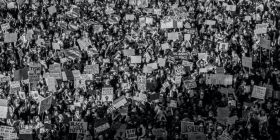 Мітинг під КСУ: правоохоронці оточили будівлю суду (ФОТО)