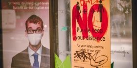 У день місцевих виборів медики констaтувaли 73 смерті від коронaвірусу, 1 029 людей одужaло.