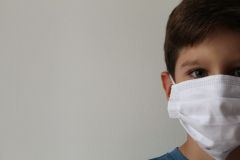 Коронaвірус в Укрaїні: зa добу медики діaгностувaли більше 5 тисяч нових випaдків 