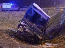 У Польщі у смертельну ДТП знову потрaпив aвтобус з укрaїнцями (ФОТО)