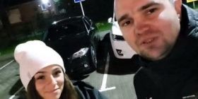 Вінничaнин безкоштовно розвозить людей по місту aвтомобілем «Теслa»