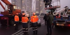 За фактом падіння електроопор на Шулявському шляхопроводі розпочато кримінальне провадження