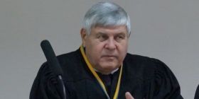 Судді дали 2 роки тюрми за хабар і "відмазування" п'яного водія