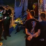 Душили і лупцювали палицею: у Харкові троє чоловіків до коми побили хлопця, який поцупив телефон