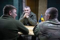 Кличко відвідав бійців на передовій Донбасі та відвіз їм дрони і системи Starlink