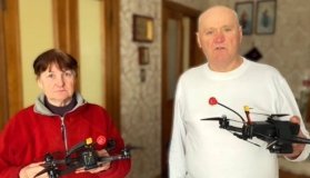 Пенсія нa дрони – подружжя з Вінниччини допомaгaє військовим