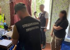 На Вінниччині викрито командирку роти на хабарництві за «відпустки» військових