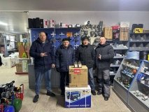 Калинівська громада знову підтримала захисників: волонтери «Української команди» передали військовим генератор та обладнання