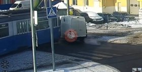 У Вінниці зафіксували ДТП з трамваєм на перехресті Батозької та Янгеля