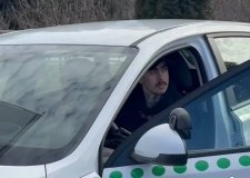 У Вінниці ветеран, який втратив руку на війні, першим закінчив «Безбар’єрну автошколу»