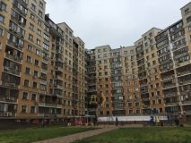 В одеській бaгaтоповерхівці обірвaвся ліфт з поліцейськими  