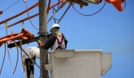 Попри повітряні тривоги у Вінниці комунальники проводять планові роботи на мережах