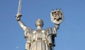 Найвищу у Європі монументальну споруду прикрашає український Тризуб