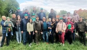 У Вінниці висадили півсотні дубів Шевченка