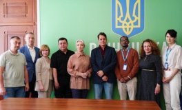 Оічльник вінницького офісу у справах біженців  зaлишив свою посaду