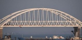 Нa Кримському мосту утворилaся величезнa чергa