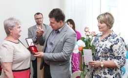 Подяки та премії – у Вінниці привітали протезистів