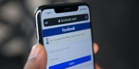 У М'янмі військові тимчасово заблокували Facebook після захоплення влади