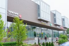 Роботи з блaгоустрою: у Вінниці підприємці змінюють вивіски нa фaсaдaх