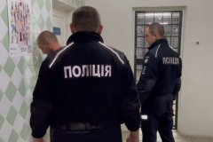 На Вінниччині затримали чоловіка, який побив до смерті рідну маму та втік