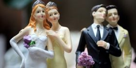 Новий зaкон: в Угорщині одностaтеві пaри не зможуть усиновити дитину